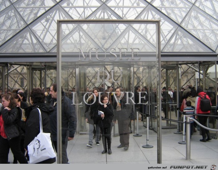 Louvre Eingang