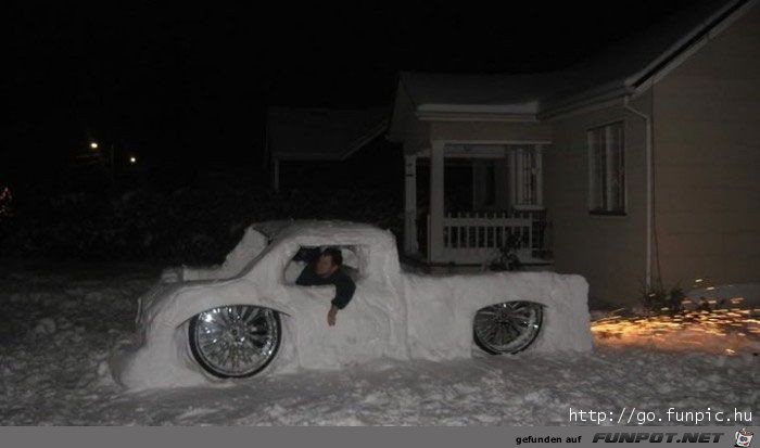 Auto im Schnee