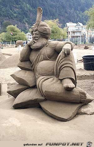 der Sandburgen-Wettbewerb oder Bilder aus Sand