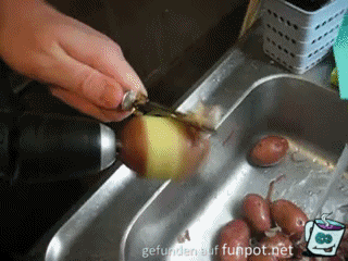 Kartoffelschälen Kartoffelschälen