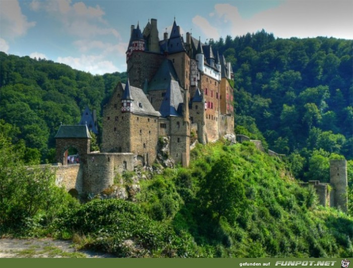 Sehenswerte Burgen und Schloesser in Deutschland 16