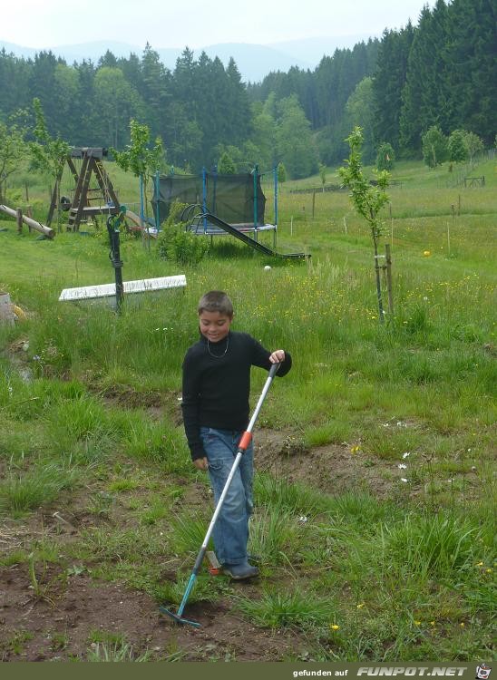 Marci beim Buddeln 40 Marci beim Buddeln 40