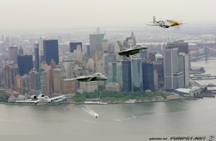 Aufnahmen von Flugzeugen ber New York