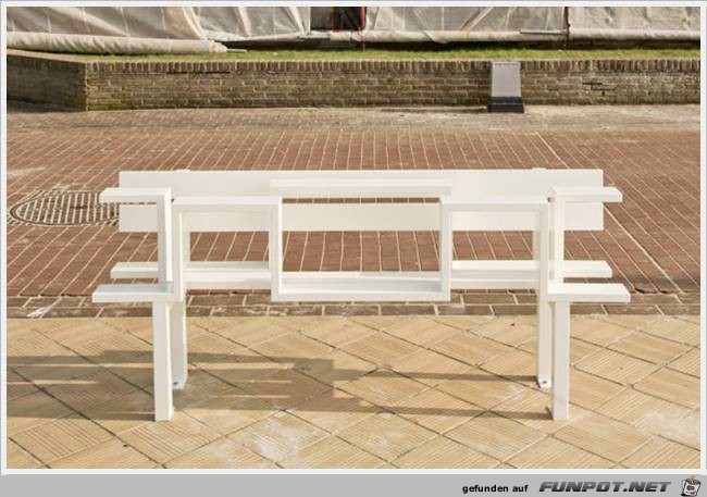 crazy bench 04 crazy bench 04