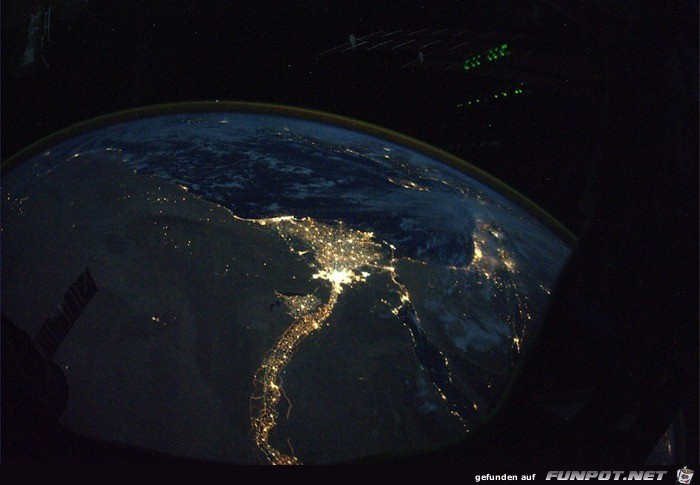 Astronaut Douglas Wheelock's photos from the ISS