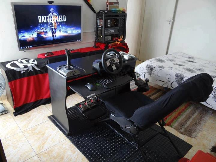 A perfect setup for a hard gamer A perfect setup for a hard gamer