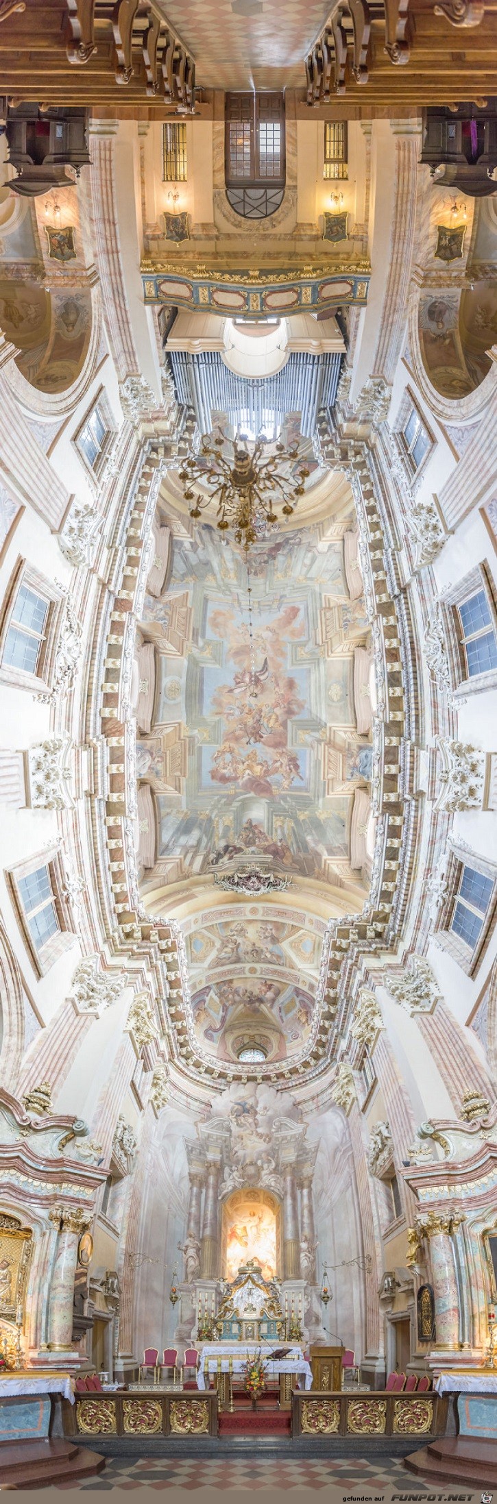 Ungewoehnliche Panoramabilder aus Kirchen 7 Ungewoehnliche Panoramabilder aus Kirchen 7