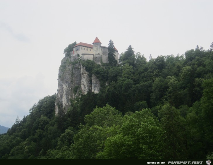 28-16 Bled Burg