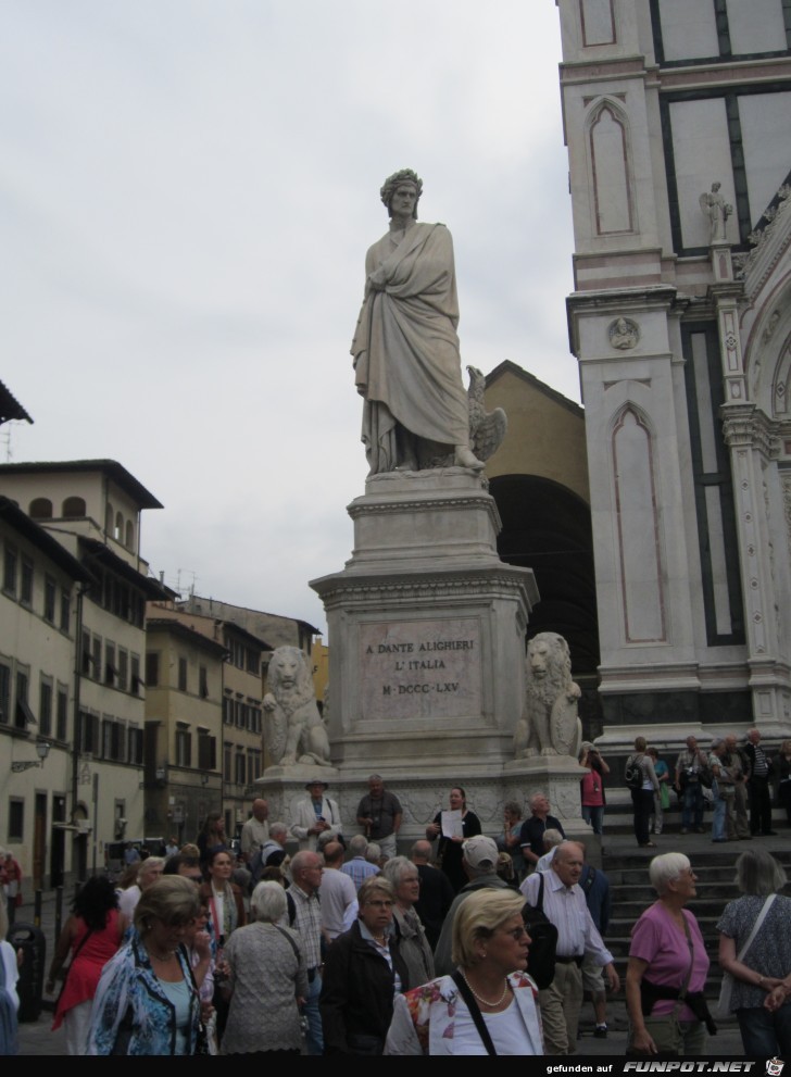 0928-03 Dante-Statue