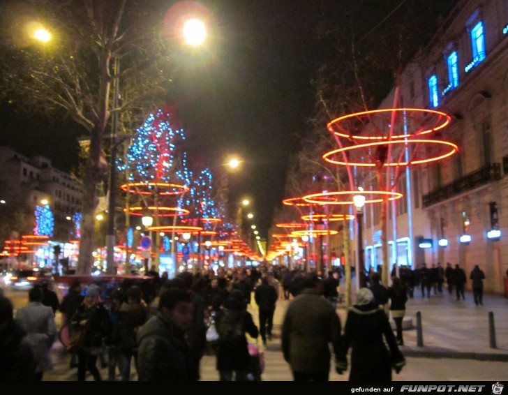 58 Champs-Elysees nachts 58 Champs-Elysees nachts
