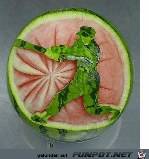 Wassermelonen und Eierschalen