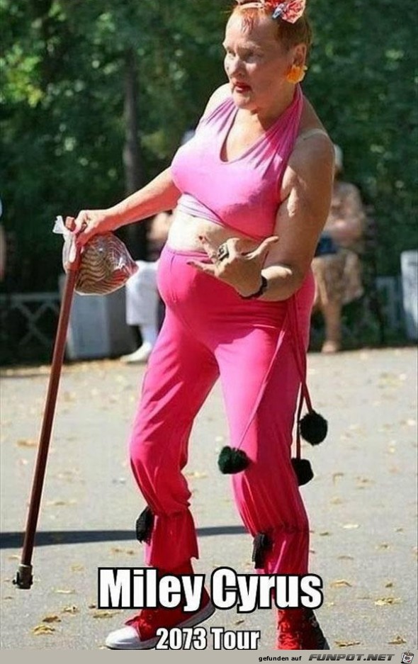 miley-cyrus-tour-2073 miley-cyrus-tour-2073