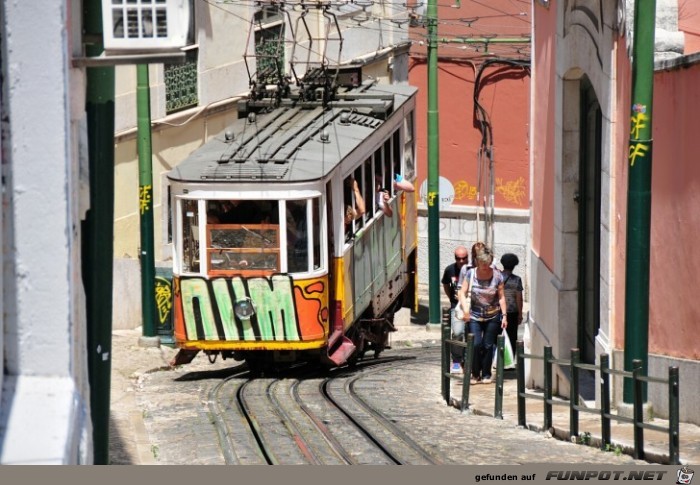 Lissabon Ascensor da Gloria 3 08 07 2011 Lissabon Ascensor da Gloria 3 08 07 2011