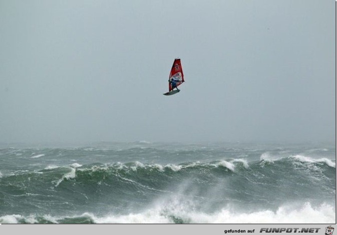 Surfer in der Luft