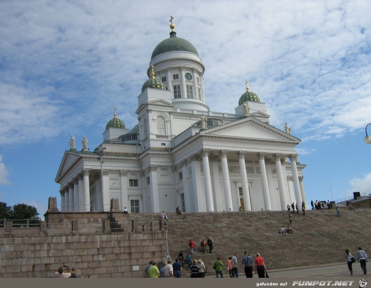 0707 Helsinki Dom1