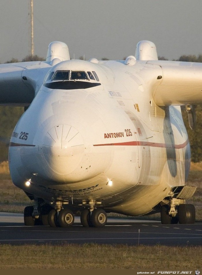 Das weltweit grte Flugzeug: die russische...