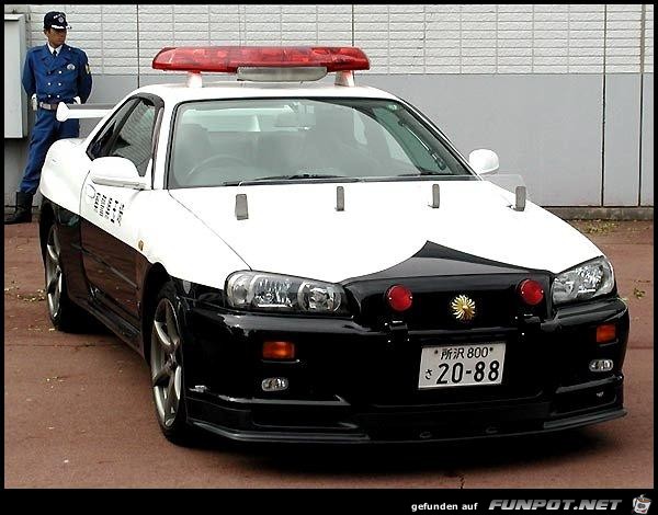 chinese police cars