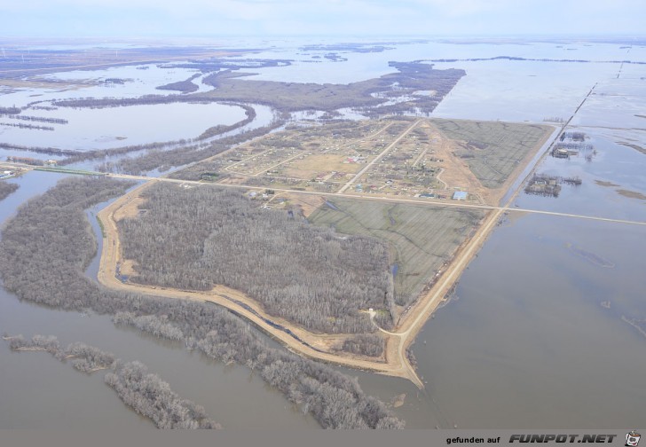 FLOOD PHOTOS - Red River Valley, Manitoba & northern...