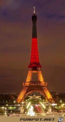 Eiffelturm schwarz-rot-gold