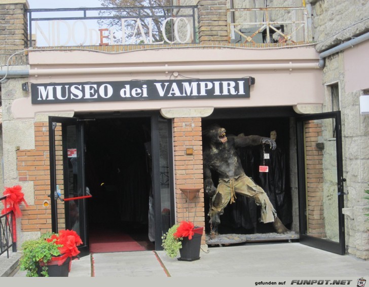 0926-27 San Marino Vampirmuseum