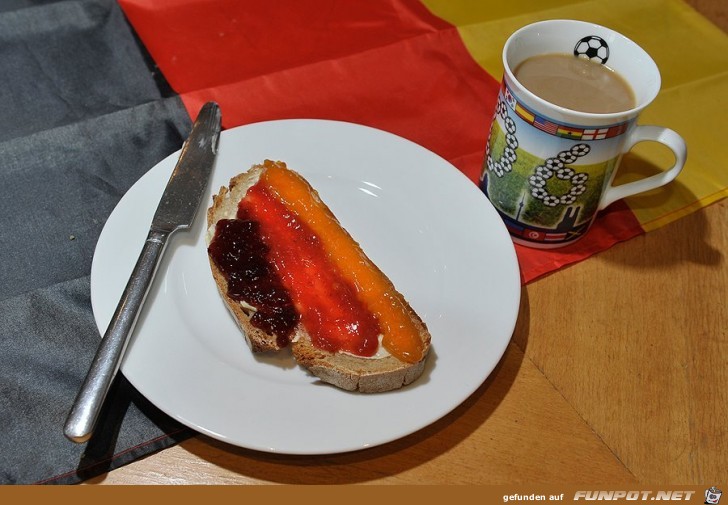 Fruehstueck schwarz-rot-gold Fruehstueck schwarz-rot-gold