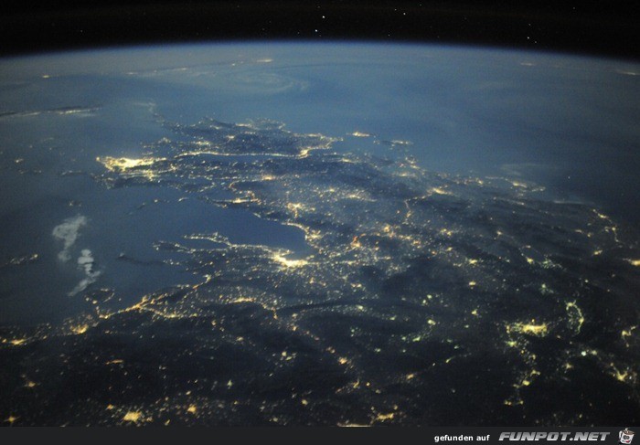 ISS 1 ISS 1