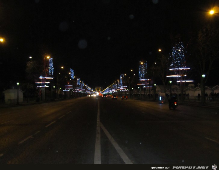 55 Champs-Elysees nachts