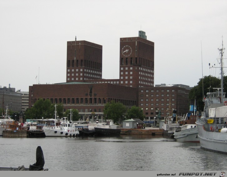 0717 Oslo Rathaus1