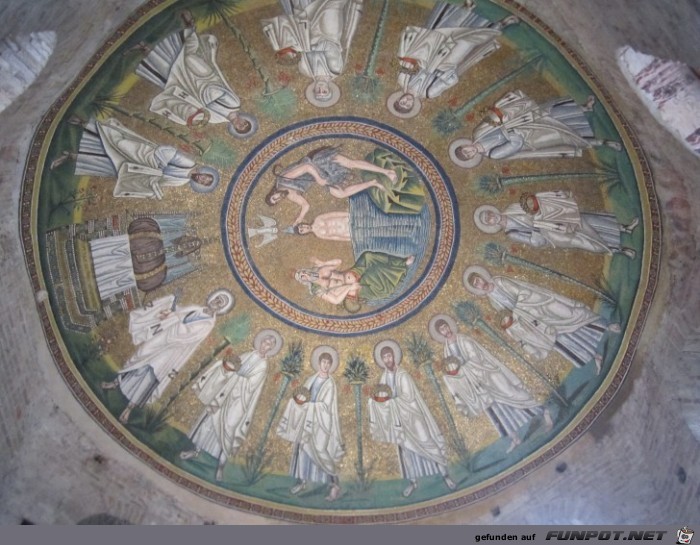 11-12 Ravenna Arianische Taufkirche