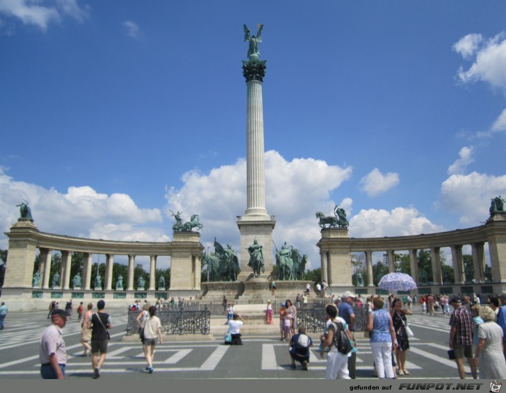 24-31 Heldenplatz