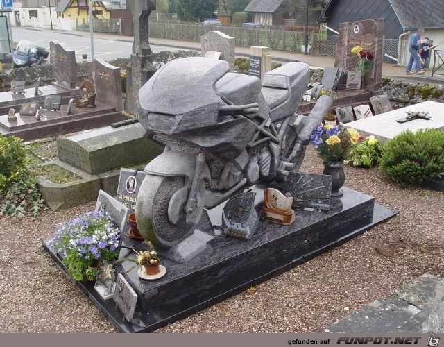 Biker-Tombstone