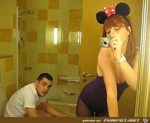 sexy-fail-toilet-selfie