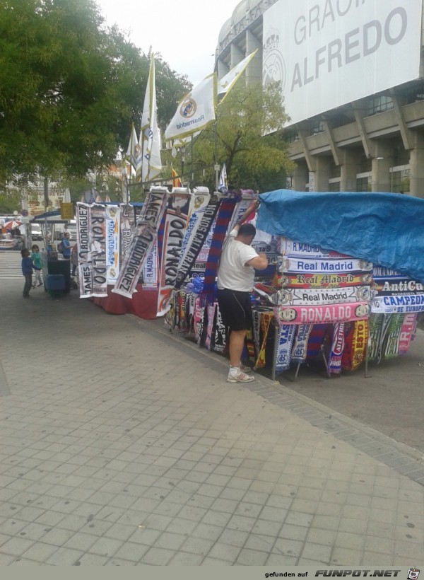 16-45 Bernabeu-Stadion