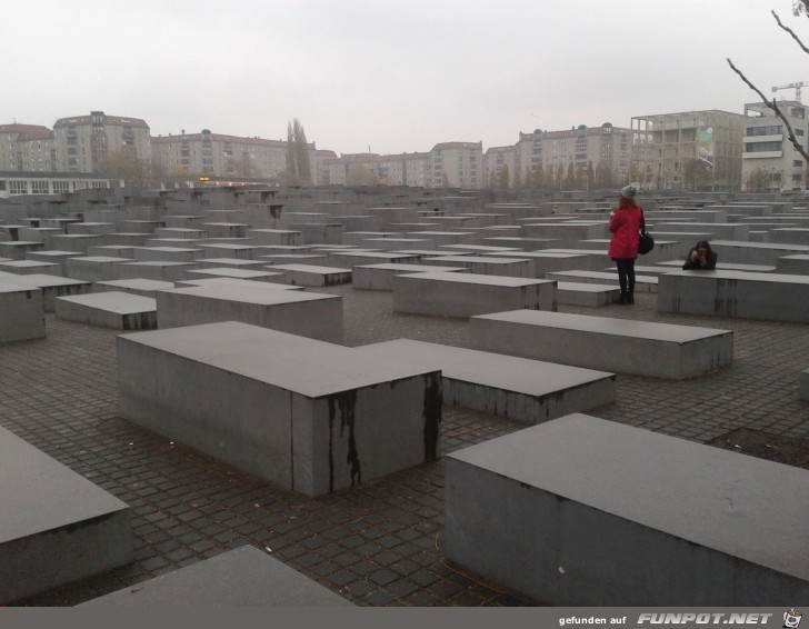 13-27T Holocaust Mahnmal