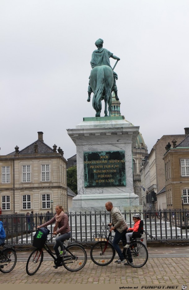 0725-20 Schlo ss Amalienborg