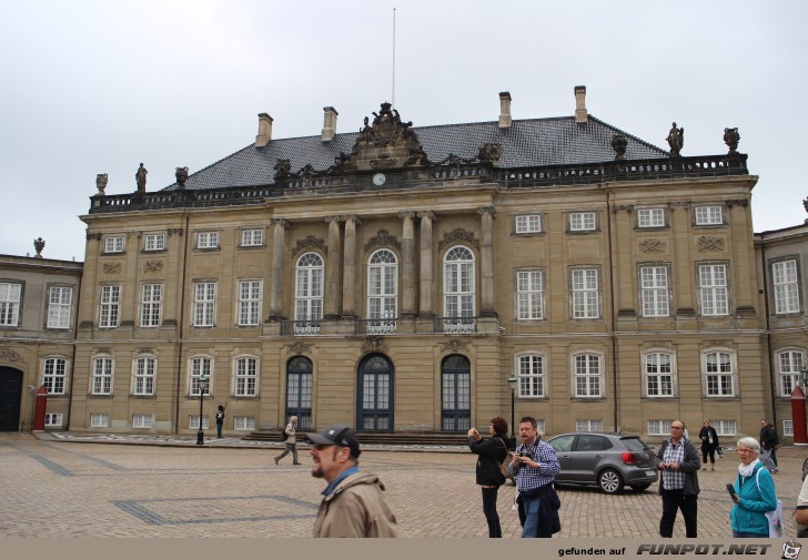 0725-23 Schlo ss Amalienborg