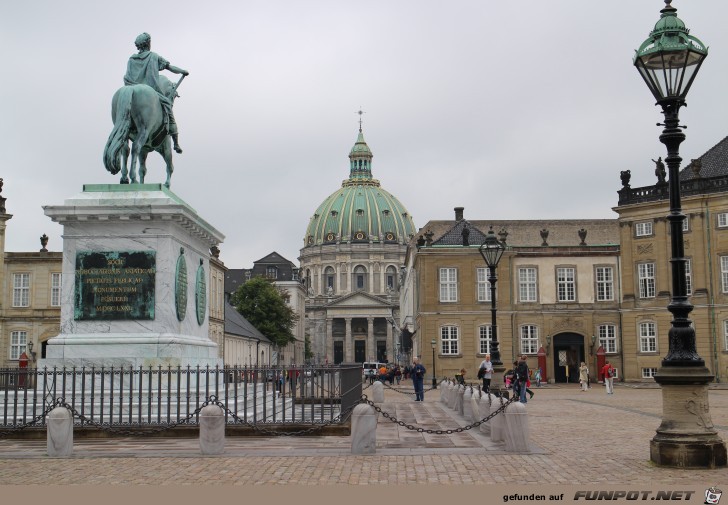 0725-24 Schlo ss Amalienborg 0725-24 Schlo ss Amalienborg