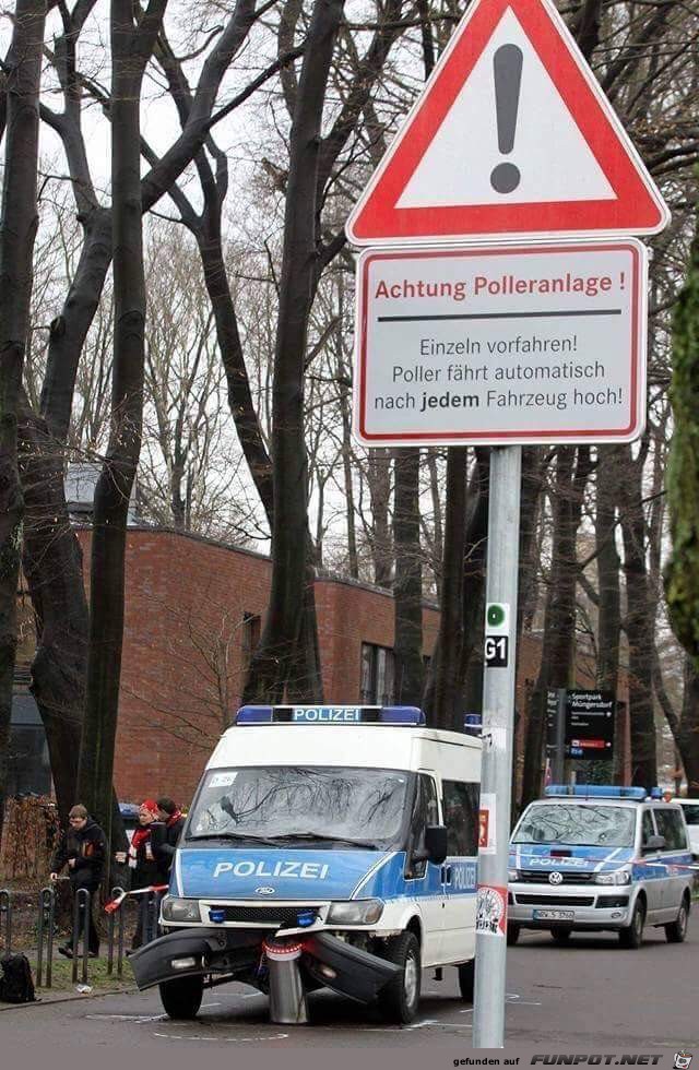 Achtung Polleranlage! Achtung Polleranlage!