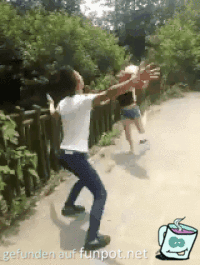 gif Etwas zu überschwenglich gif Etwas zu überschwenglich