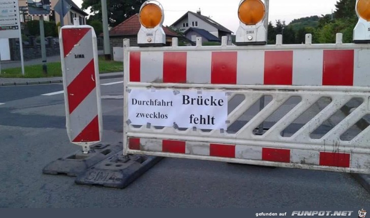 Durchfahrt zwecklos - Bruecke Durchfahrt zwecklos - Bruecke