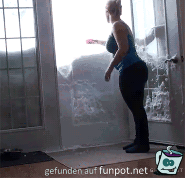 gif Katze mit Futter locken gif Katze mit Futter locken
