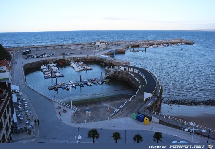 08-25 Blick auf den Hafen 08-25 Blick auf den Hafen