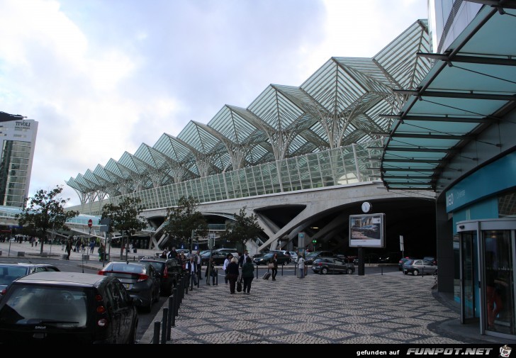 Der Ostbahnhof am Weltausstellungsgelnde in Lissabon