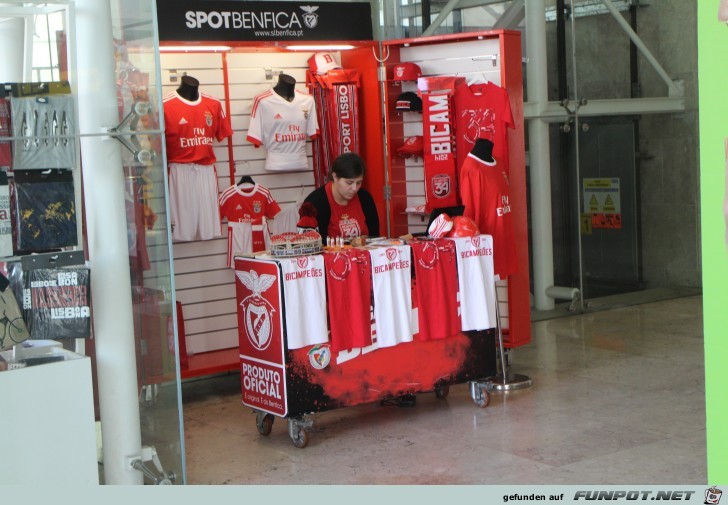 12-30 Benfica Fanshop 12-30 Benfica Fanshop