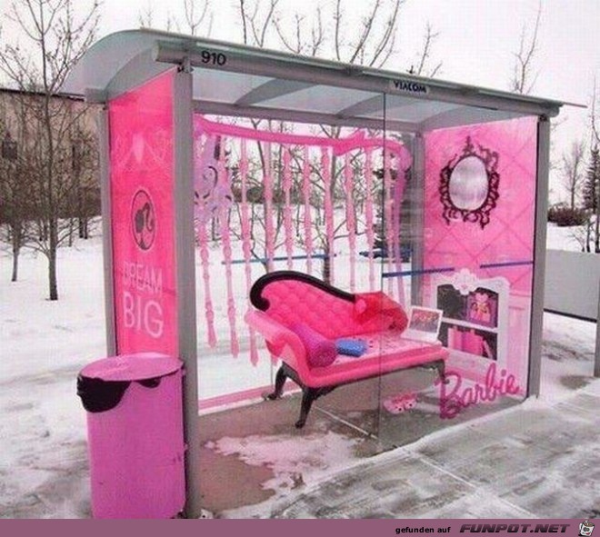 Barbie-Haltestelle Barbie-Haltestelle