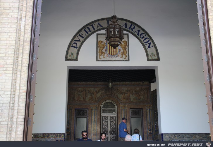 die Plaza de Espana in Sevilla