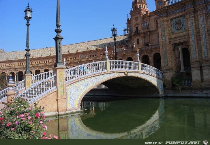 die Plaza de Espana in Sevilla