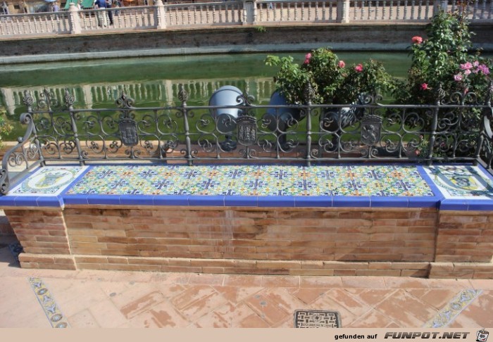 die Plaza de Espana in Sevilla