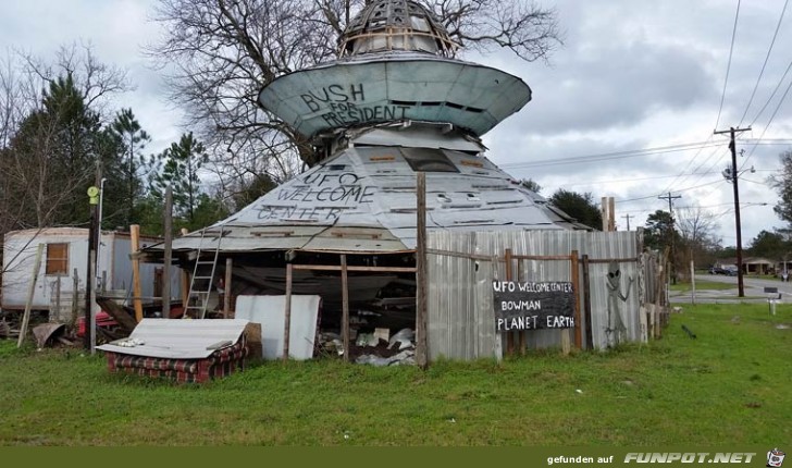 UFO welcome center