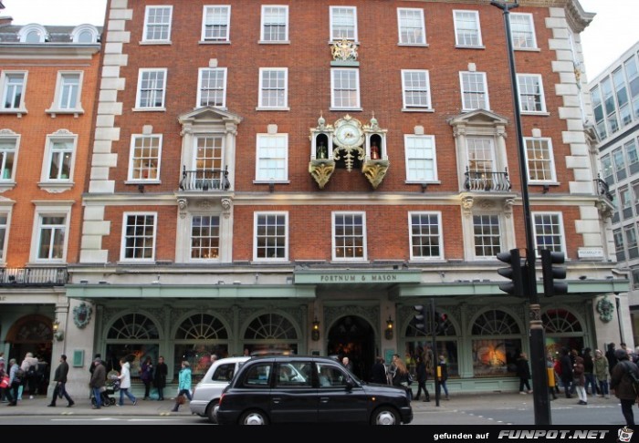 26-121 Fortnum and Mason 26-121 Fortnum and Mason